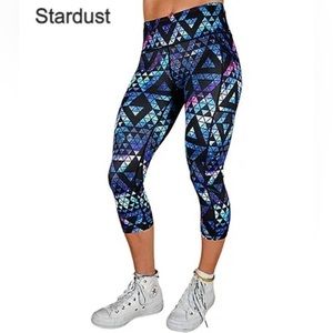 EUC Constantly Varied Gear Capri Leggings, Size Medium